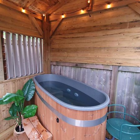 Bijou Coastal Apartment In Polperro With Hot Tub Onsite Parking Downhill Walk To Village Экстерьер фото