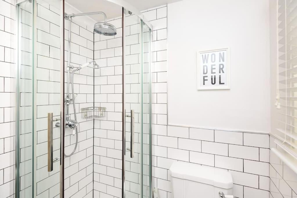 Bijou Coastal Apartment In Polperro With Hot Tub Onsite Parking Downhill Walk To Village Экстерьер фото