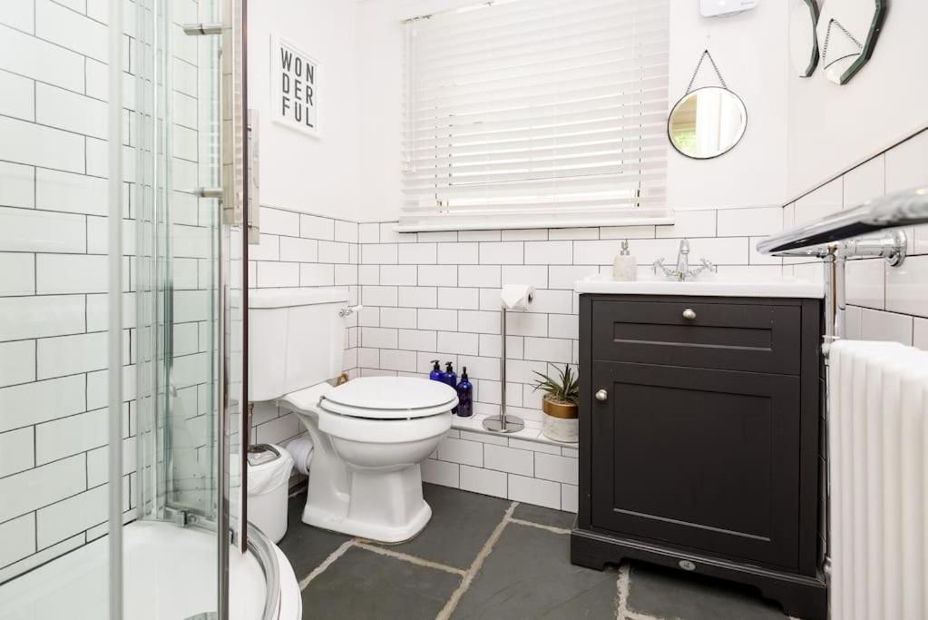 Bijou Coastal Apartment In Polperro With Hot Tub Onsite Parking Downhill Walk To Village Экстерьер фото