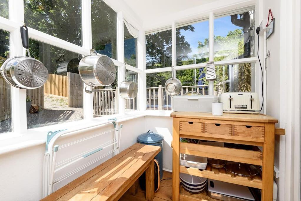Bijou Coastal Apartment In Polperro With Hot Tub Onsite Parking Downhill Walk To Village Экстерьер фото