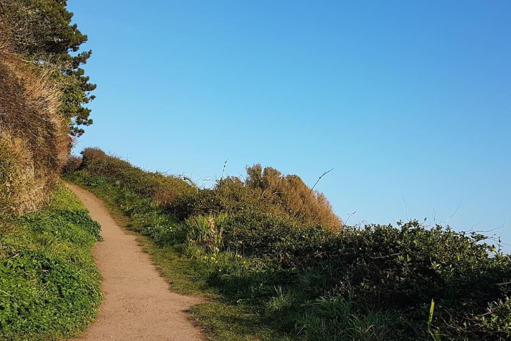 Bijou Coastal Apartment In Polperro With Hot Tub Onsite Parking Downhill Walk To Village Экстерьер фото