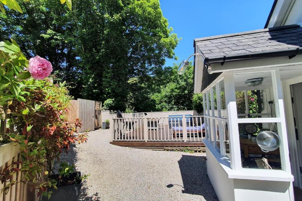 Bijou Coastal Apartment In Polperro With Hot Tub Onsite Parking Downhill Walk To Village Экстерьер фото
