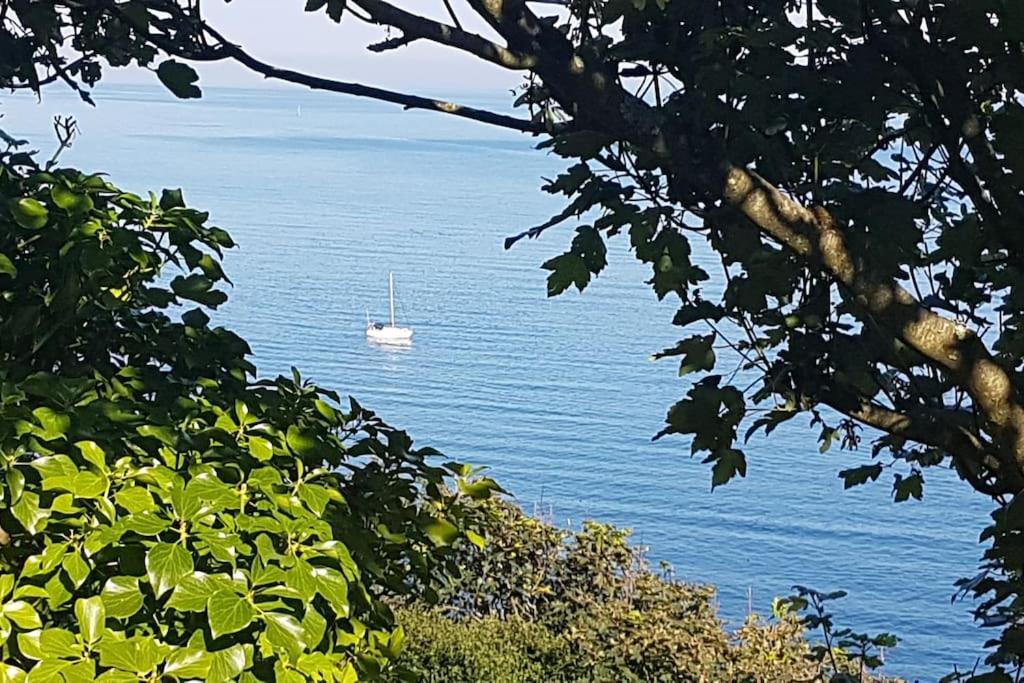 Bijou Coastal Apartment In Polperro With Hot Tub Onsite Parking Downhill Walk To Village Экстерьер фото