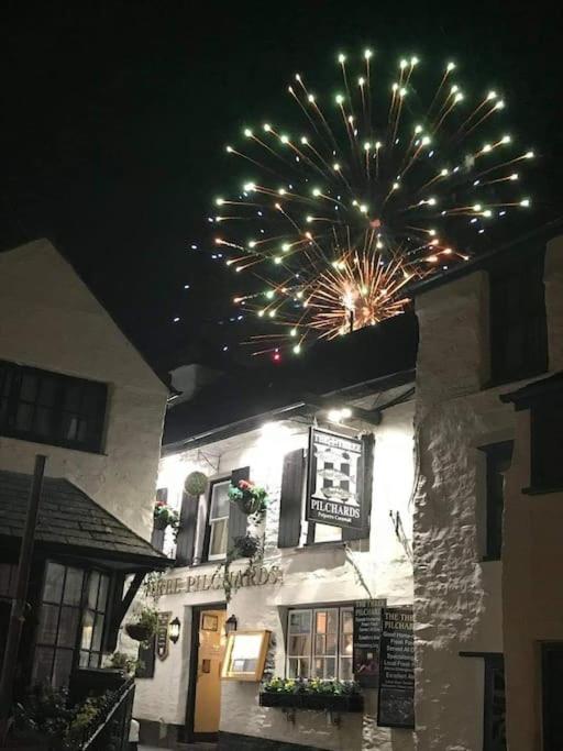 Bijou Coastal Apartment In Polperro With Hot Tub Onsite Parking Downhill Walk To Village Экстерьер фото