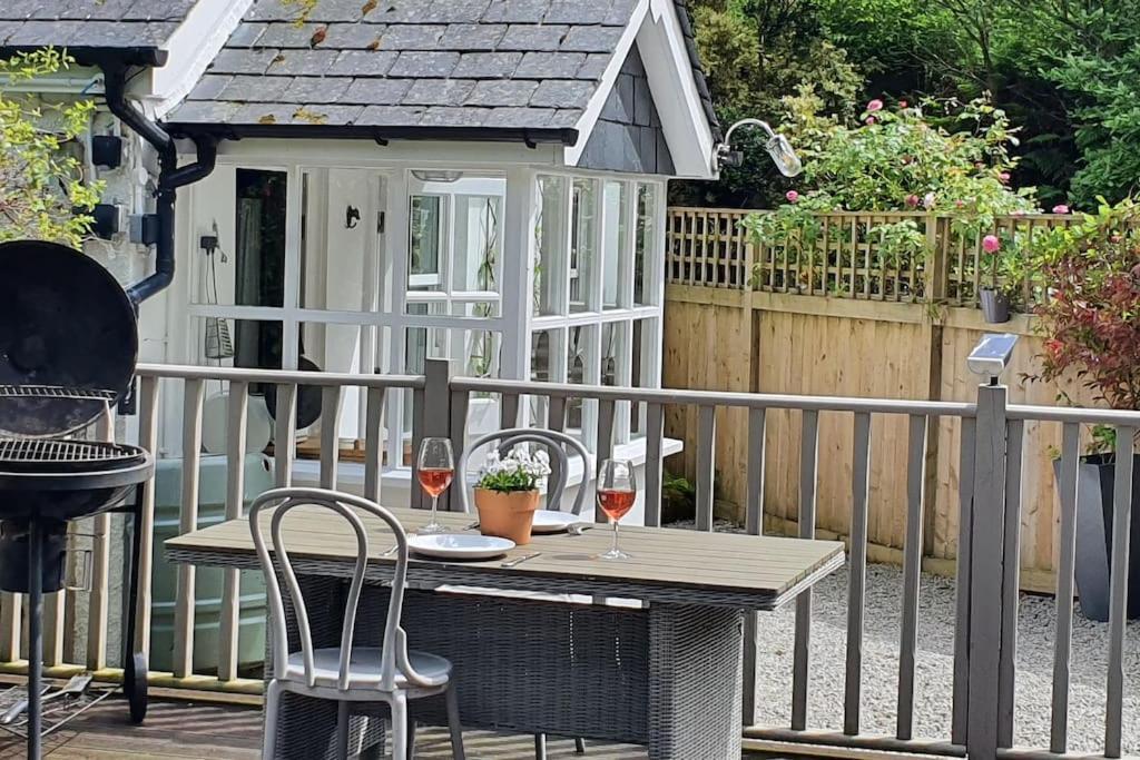 Bijou Coastal Apartment In Polperro With Hot Tub Onsite Parking Downhill Walk To Village Экстерьер фото
