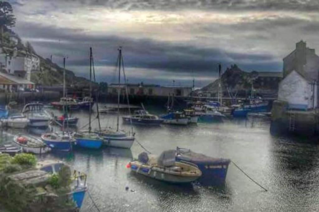 Bijou Coastal Apartment In Polperro With Hot Tub Onsite Parking Downhill Walk To Village Экстерьер фото