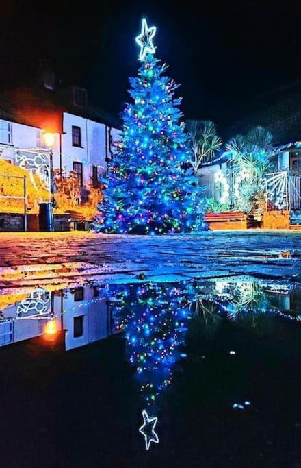 Bijou Coastal Apartment In Polperro With Hot Tub Onsite Parking Downhill Walk To Village Экстерьер фото